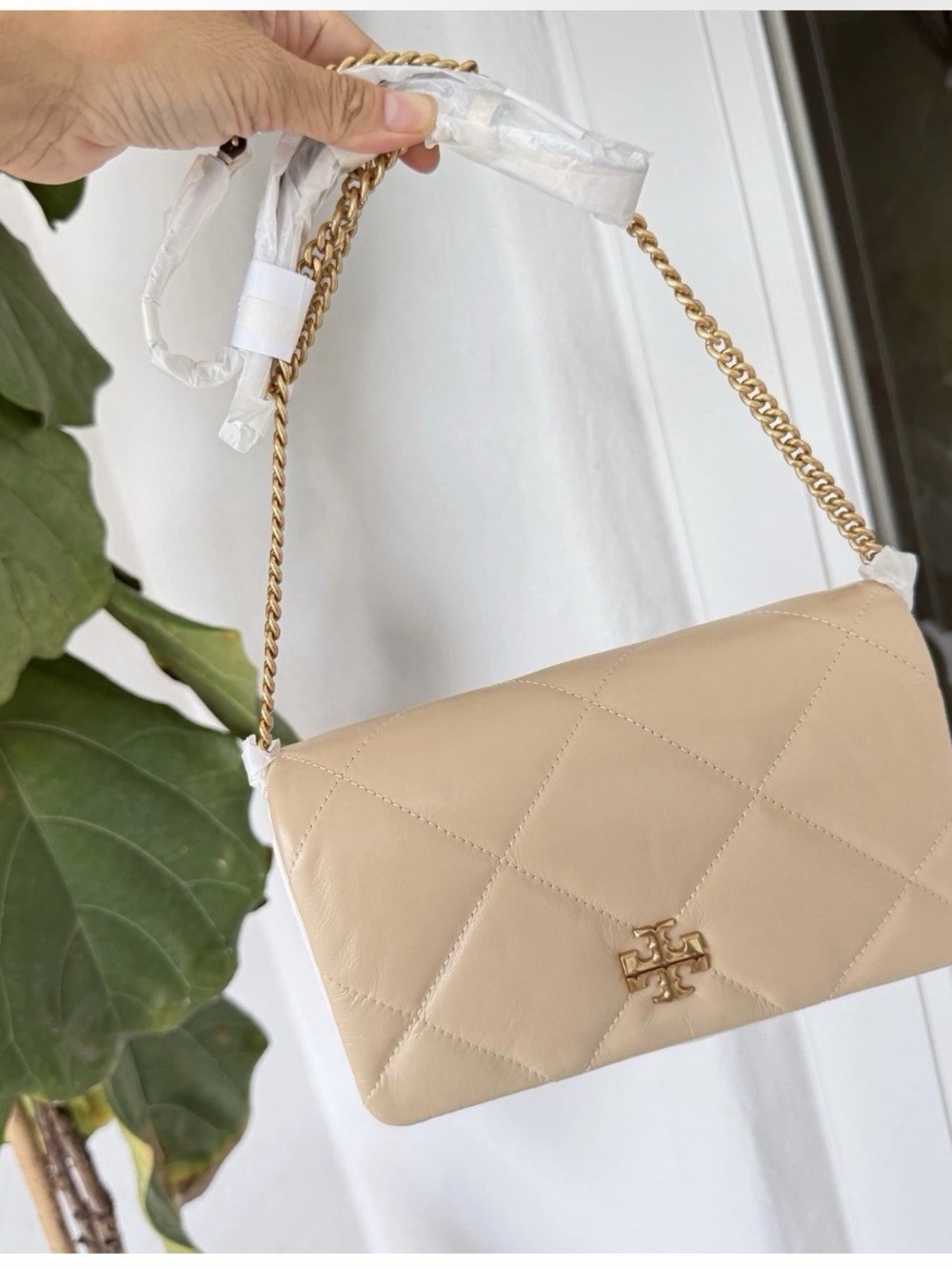 Tory Burch Quilted Beige Leather Shoulder Bag with Gold Chain